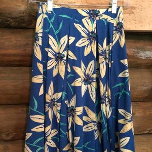 Xs floral Lularoe Madison Euc